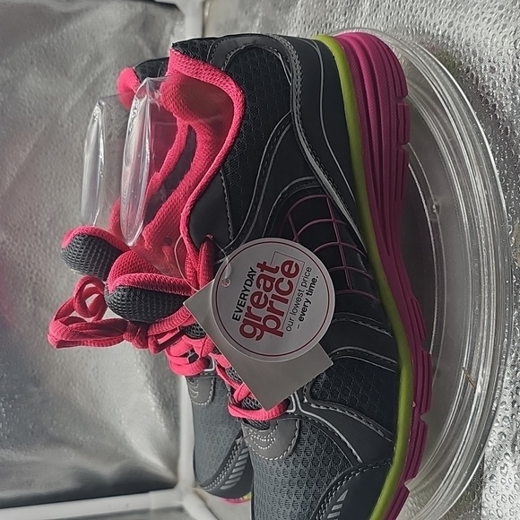 A   Pink And Black Sneakers Sz 6.5 - Picture 3 of 5